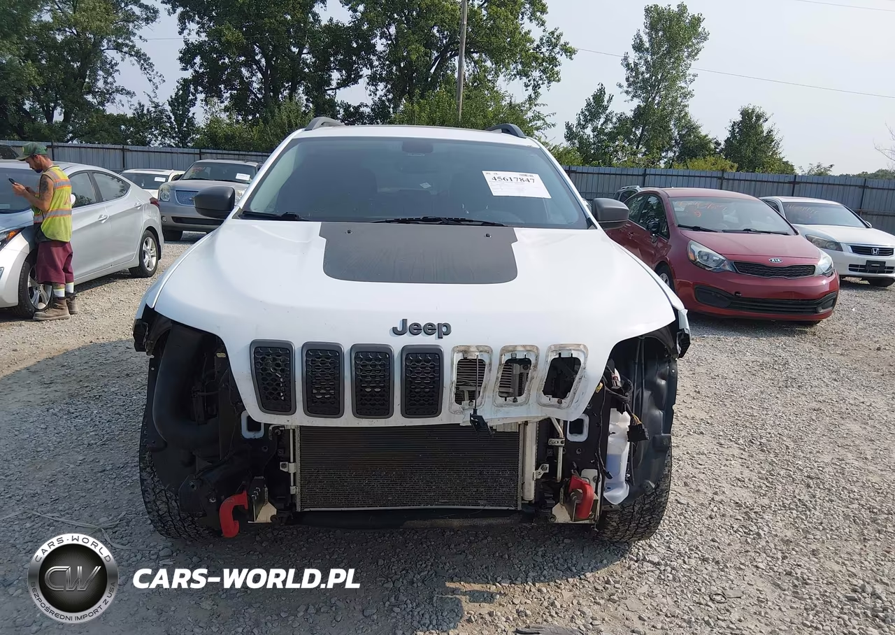 2019 Jeep Cherokee Trailhawk VIN:1C4PJMBX7KD329769 - 13