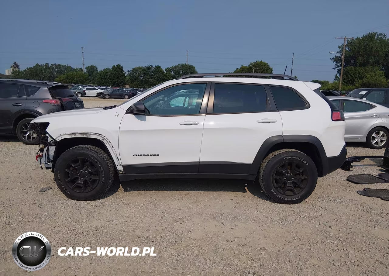 2019 Jeep Cherokee Trailhawk VIN:1C4PJMBX7KD329769 - 15