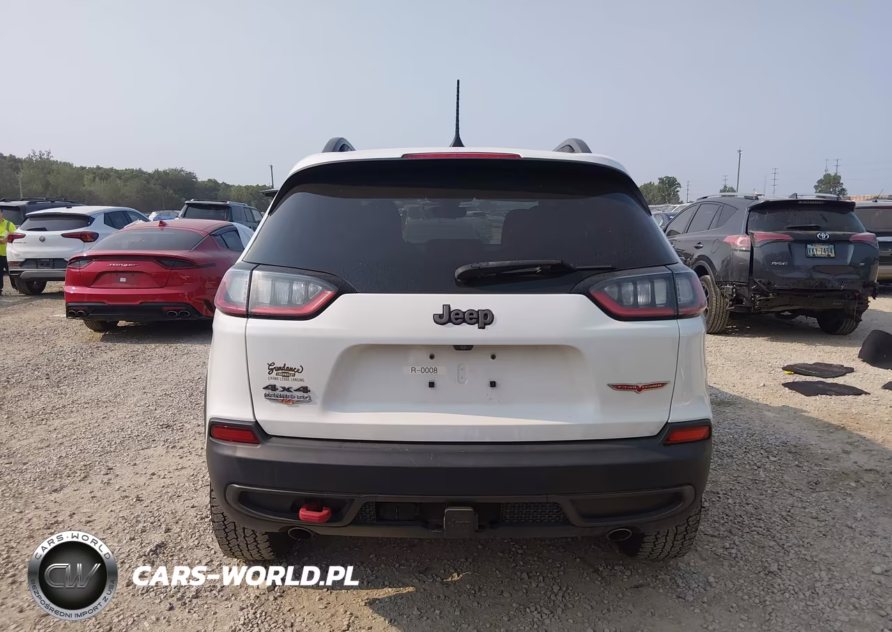 2019 Jeep Cherokee Trailhawk VIN:1C4PJMBX7KD329769 - 17