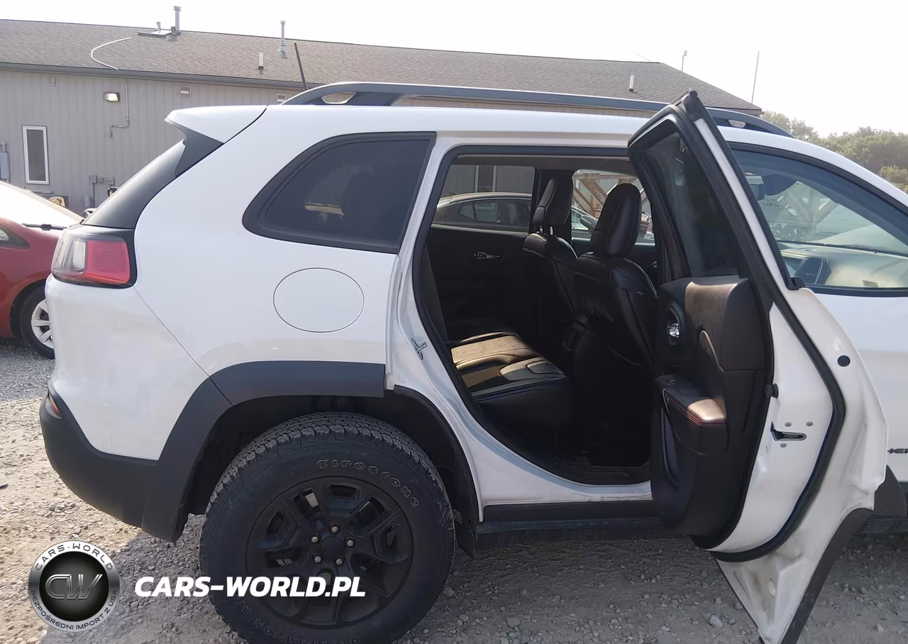 2019 Jeep Cherokee Trailhawk VIN:1C4PJMBX7KD329769 - 8