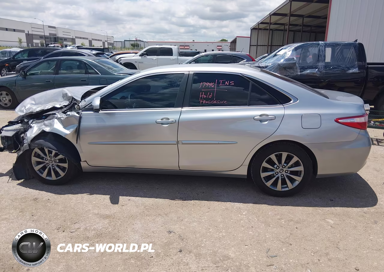 2015 Toyota Camry Xle VIN:4T4BF1FK4FR451585 - 14