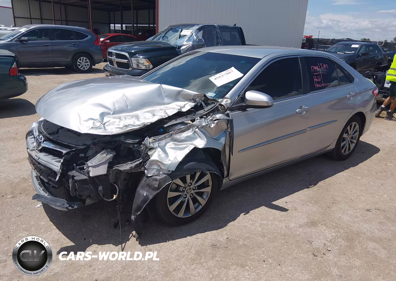 2015 Toyota Camry Xle VIN:4T4BF1FK4FR451585 - 2