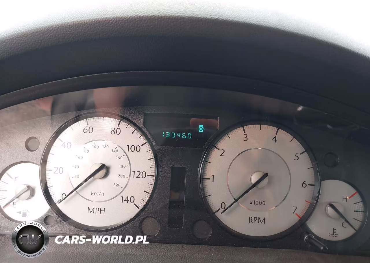 2008 Chrysler 300 Touring VIN:2C3KA53G38H267740 - 7