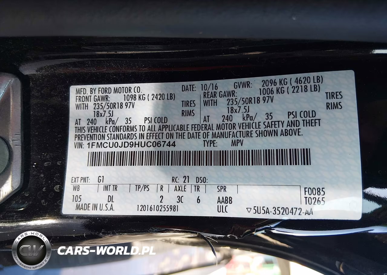 2017 Ford Escape Titanium VIN:1FMCU0JD9HUC06744 - 9