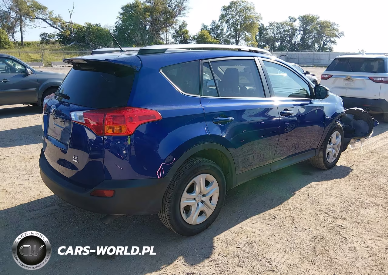 2015 Toyota Rav4 Le VIN:2T3BFREV9FW401910 - 4