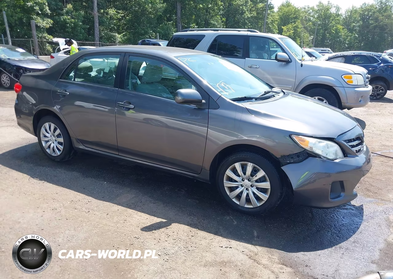 2013 Toyota Corolla Le – zdjęcie 1 z 16