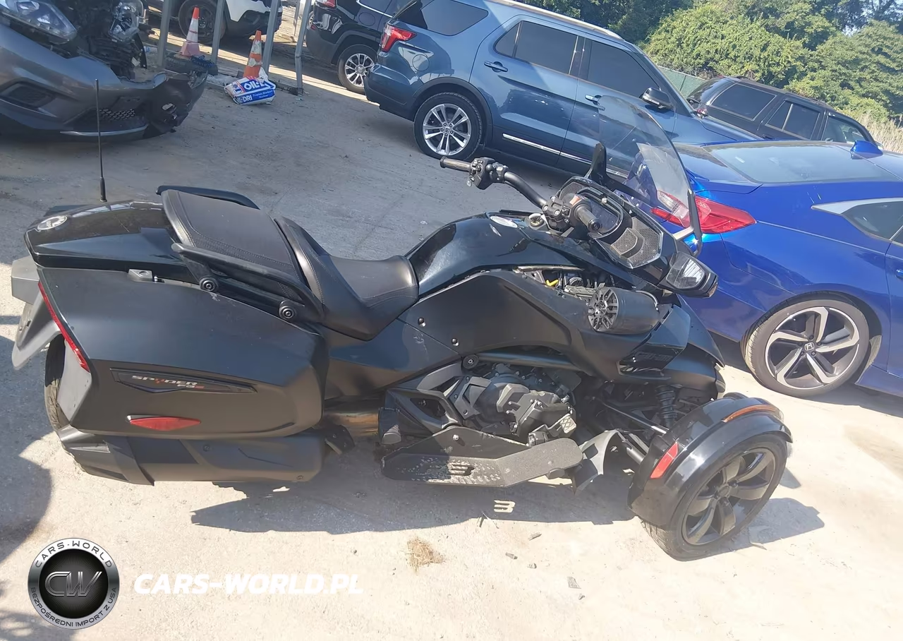 2019 Can-Am Spyder Roadster F3-T-F3 Limited VIN:2BXREDD22KV001338 - 12