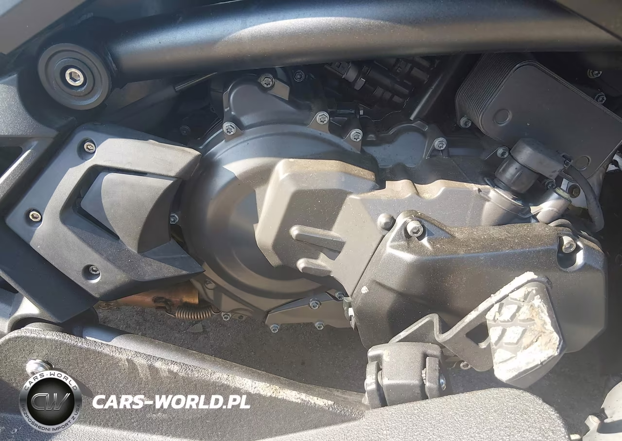 2019 Can-Am Spyder Roadster F3-T-F3 Limited VIN:2BXREDD22KV001338 - 8