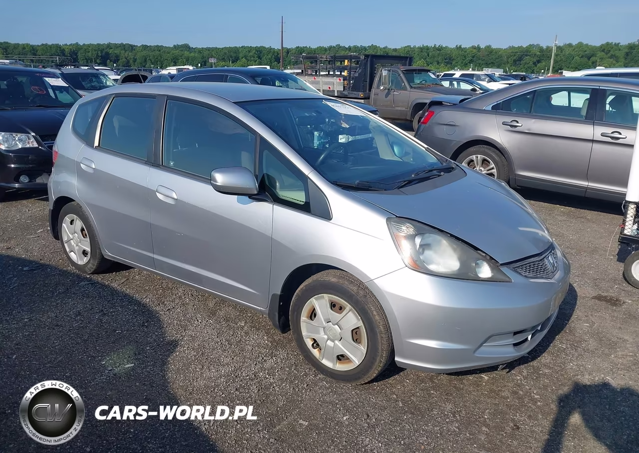 2013 Honda Fit VIN:JHMGE8H39DC046877 - 1