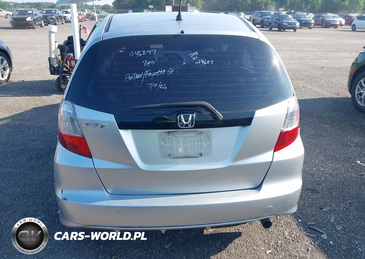 2013 Honda Fit VIN:JHMGE8H39DC046877 - 16