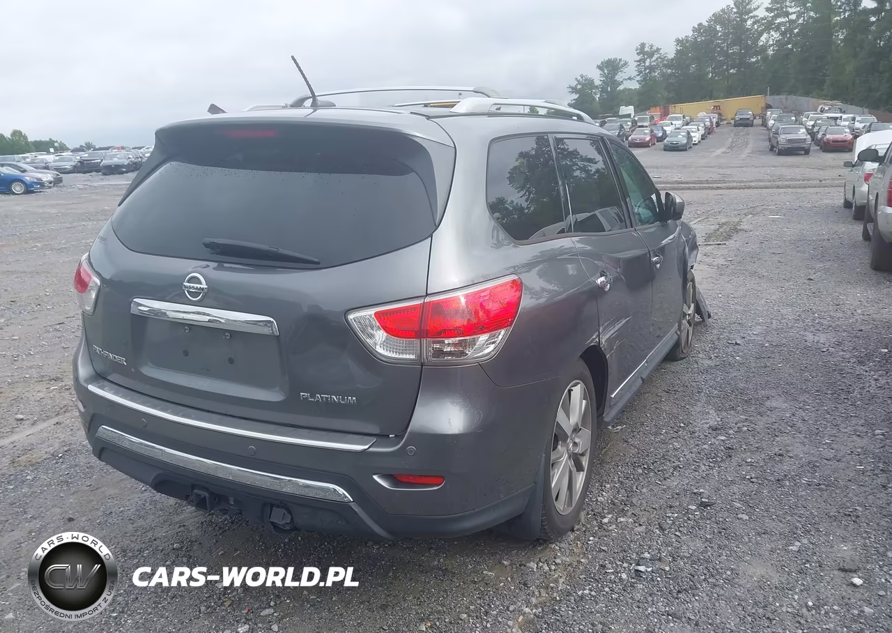 2015 Nissan Pathfinder Platinum VIN:5N1AR2MN2FC711374 - 4