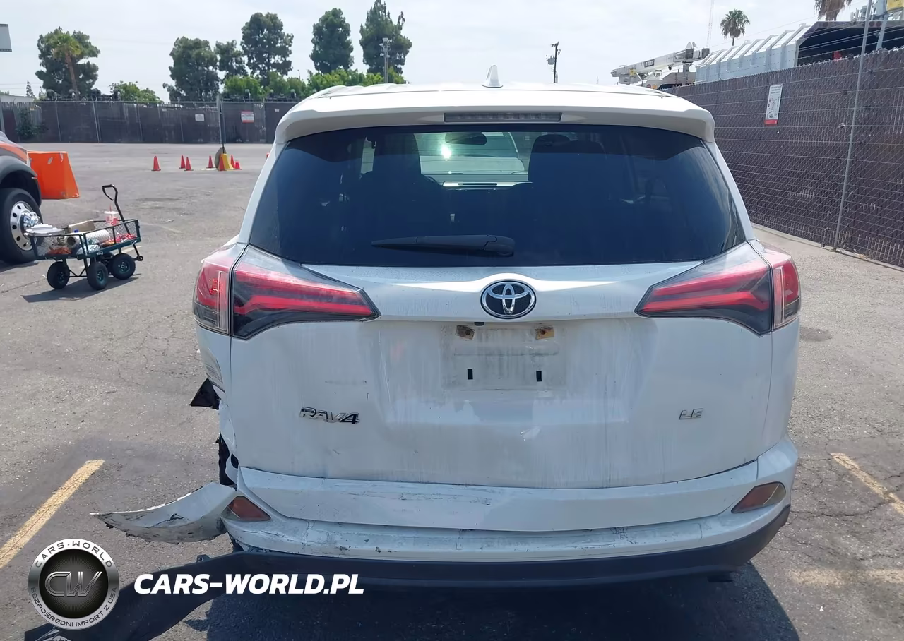 2018 Toyota Rav4 Le VIN:JTMZFREV5JJ153838 - 16