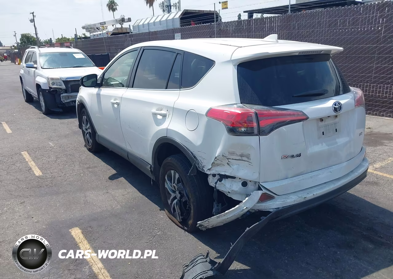 2018 Toyota Rav4 Le VIN:JTMZFREV5JJ153838 - 3