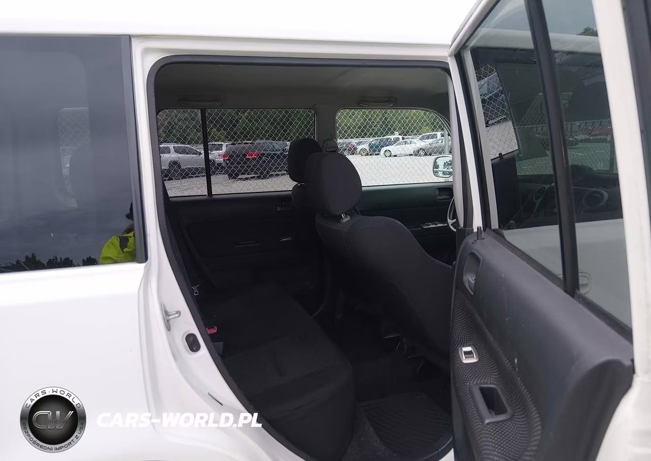 2005 Scion Xb VIN:JTLKT324954004392 - 8