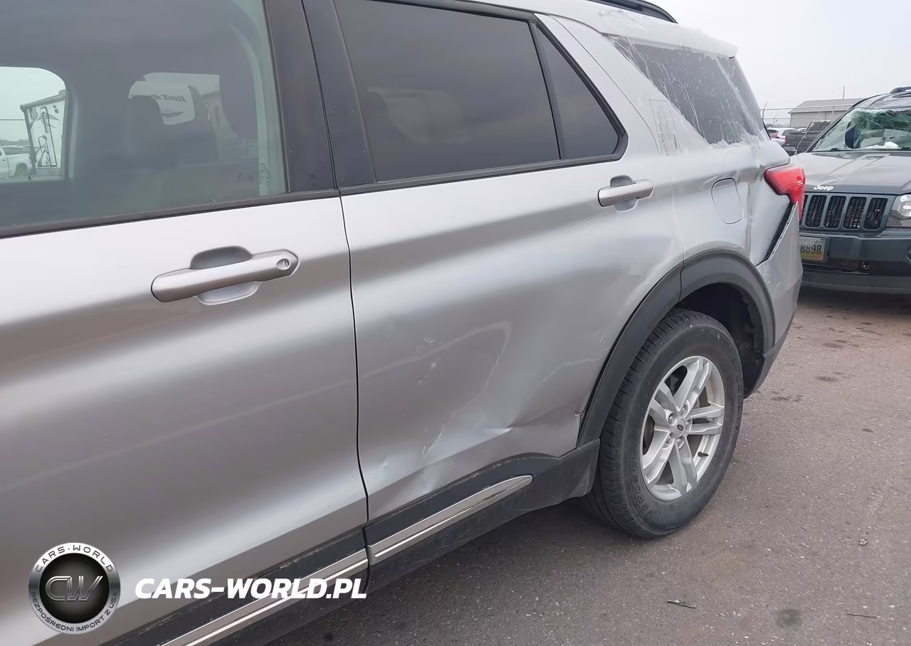 2021 Ford Explorer Xlt VIN:1FMSK8DH1MGC43343 - 18