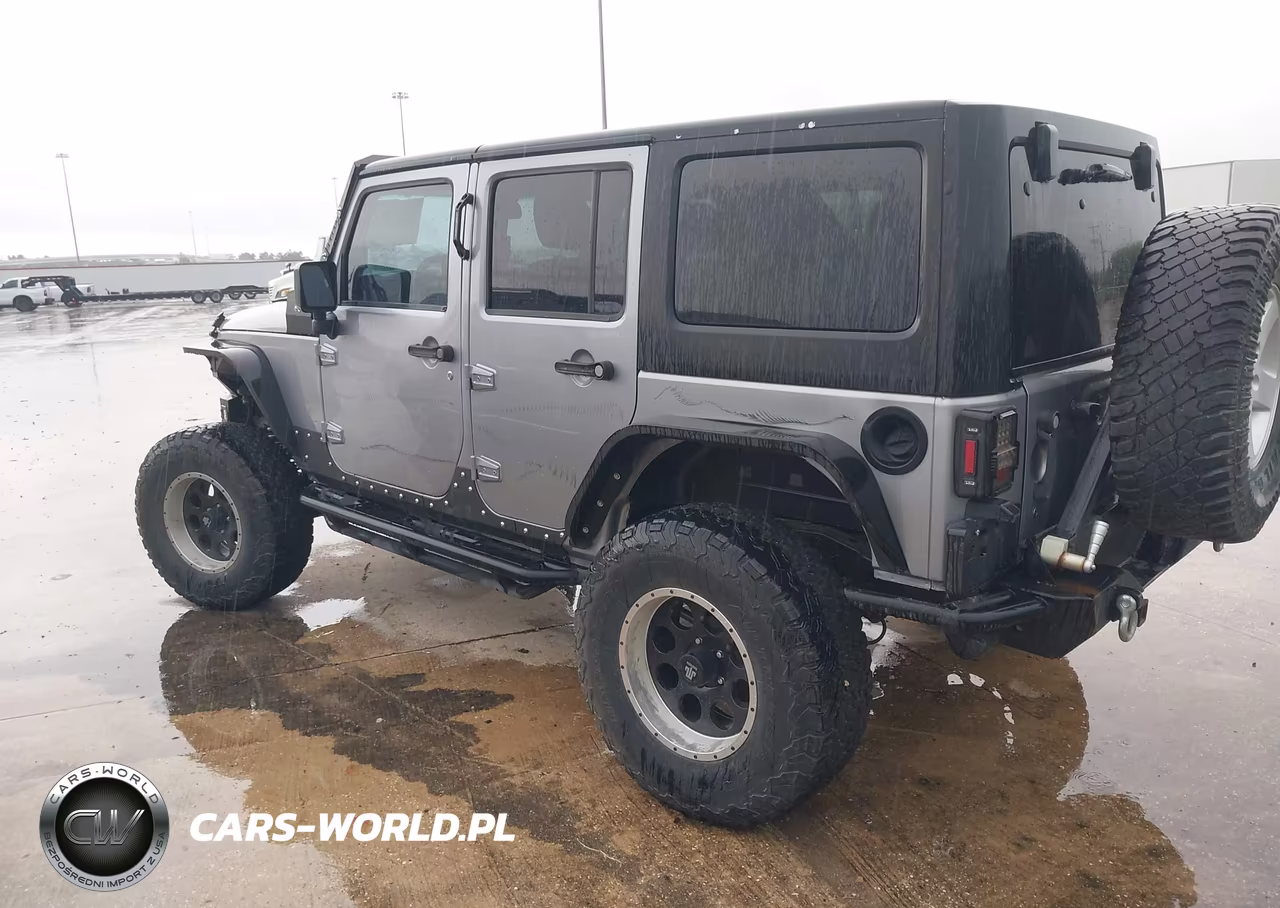 2017 Jeep Wrangler Unlimited Sport 4X4 VIN:1C4BJWDGXHL593070 - 3