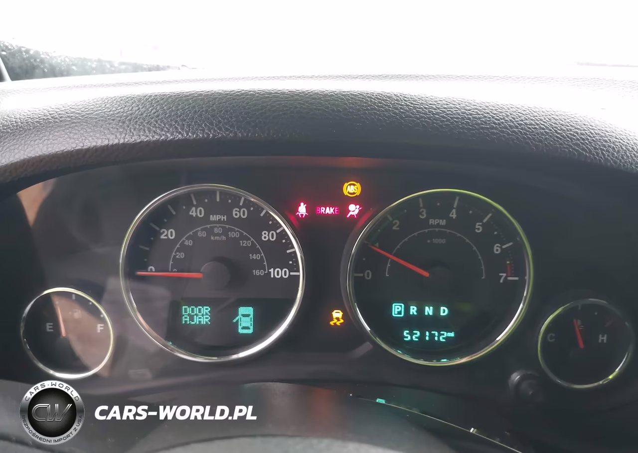 2017 Jeep Wrangler Unlimited Sport 4X4 VIN:1C4BJWDGXHL593070 - 7