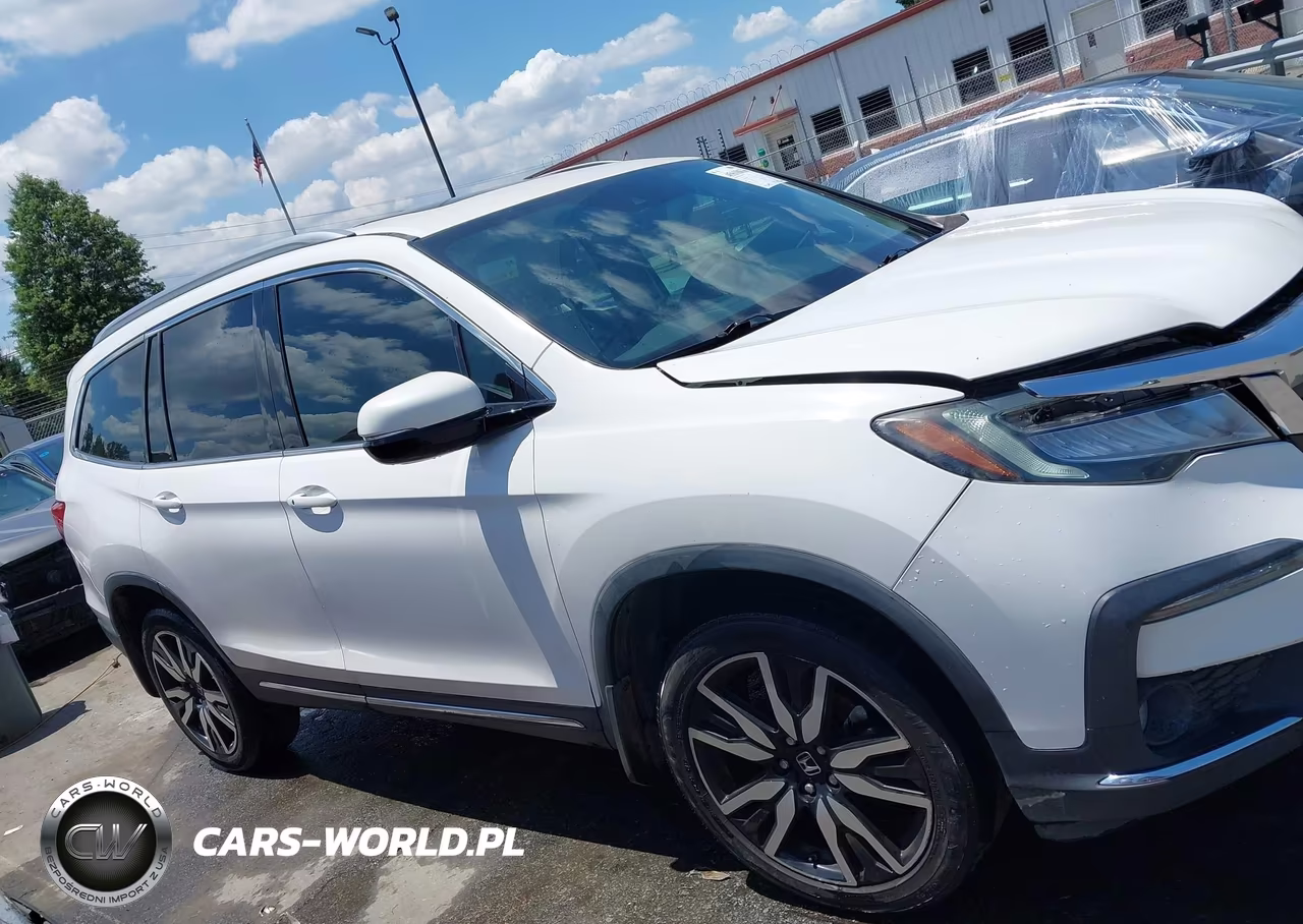 2019 Honda Pilot Touring VIN:5FNYF5H90KB038978 - 13