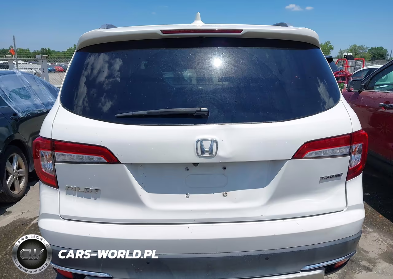 2019 Honda Pilot Touring VIN:5FNYF5H90KB038978 - 16