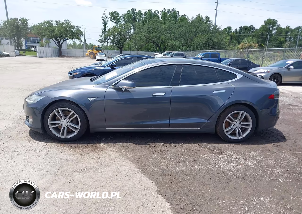 2014 Tesla Model S VIN:5YJSA1S10EFP56681 - 14