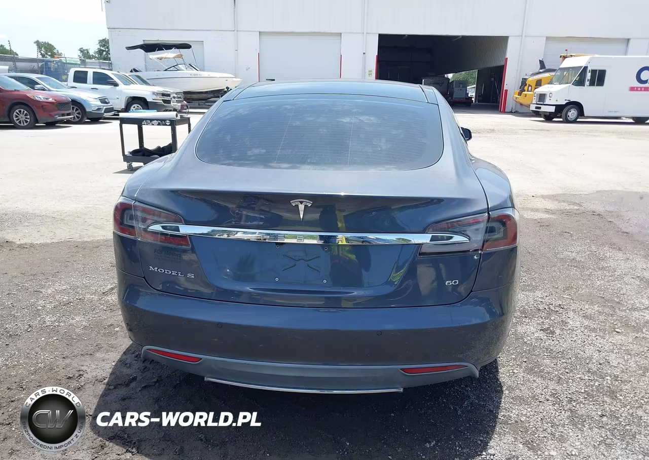 2014 Tesla Model S VIN:5YJSA1S10EFP56681 - 16