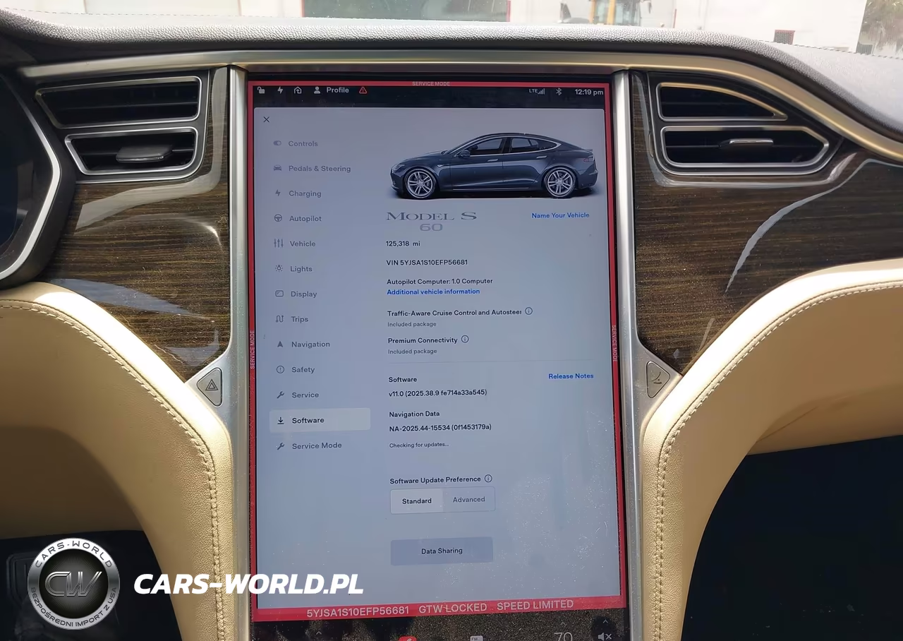 2014 Tesla Model S VIN:5YJSA1S10EFP56681 - 18