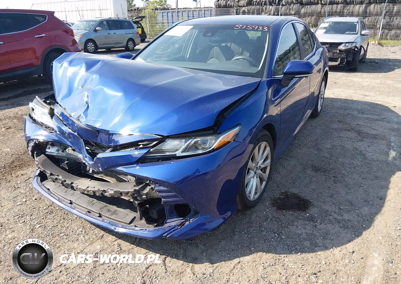 2018 Toyota Camry Le VIN:4T1B11HK9JU575933 - 6