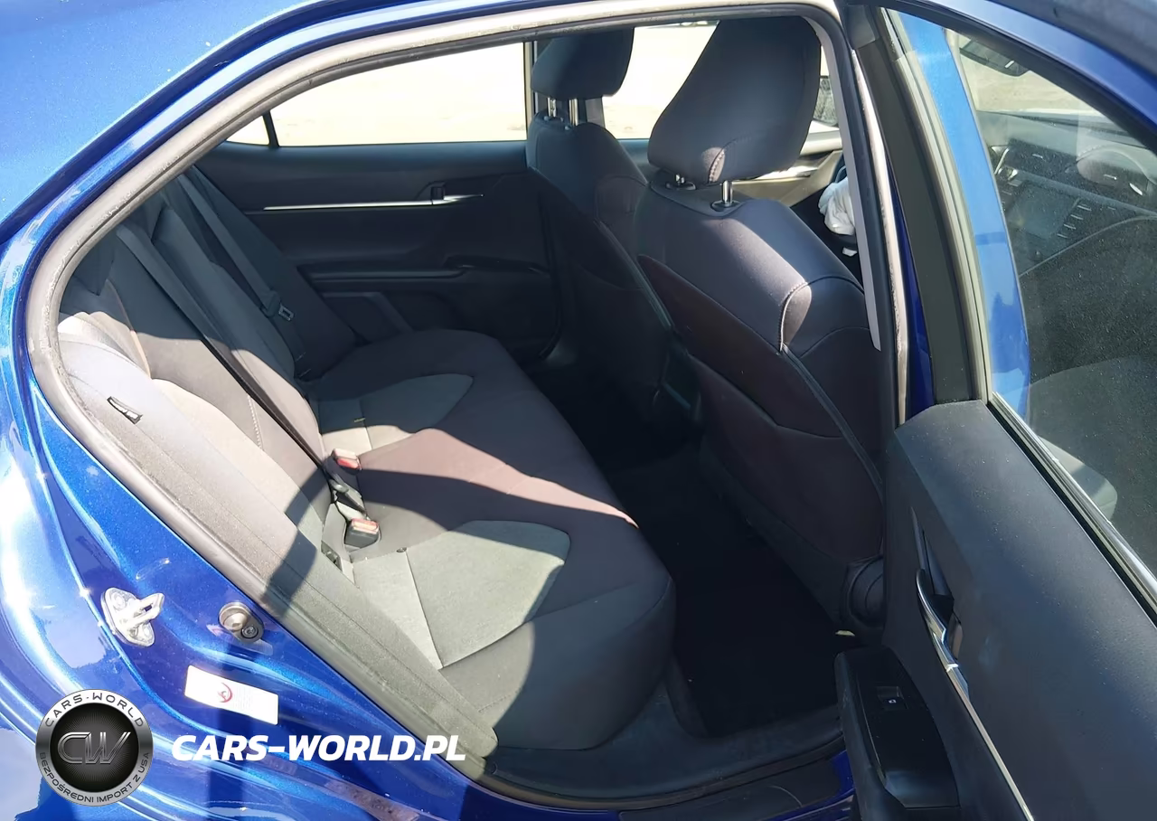 2018 Toyota Camry Le VIN:4T1B11HK9JU575933 - 8