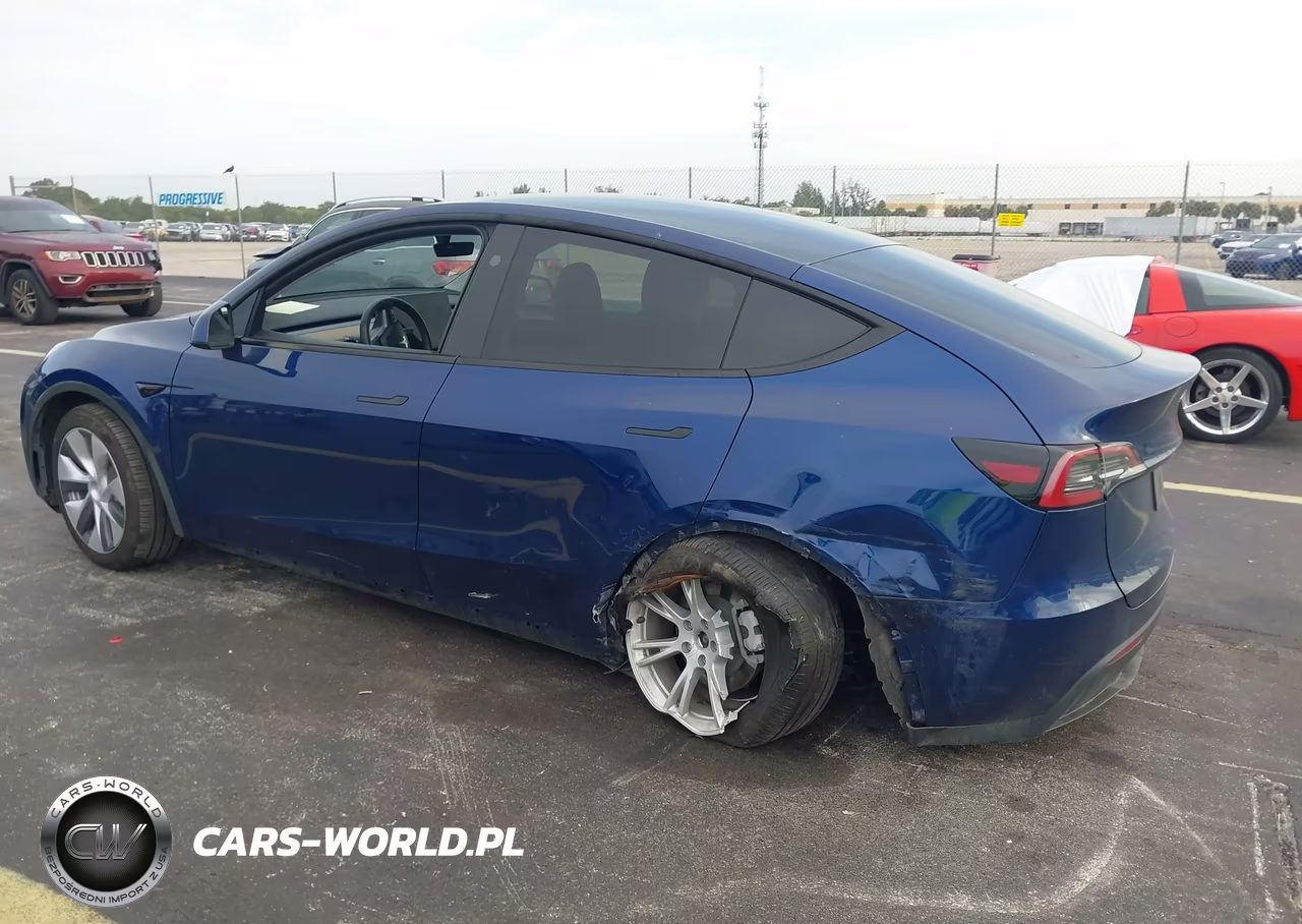 2023 Tesla Model Y Awd-Long Range Dual Motor All-Wheel Drive VIN:7SAYGDEE0PA206991 - 3