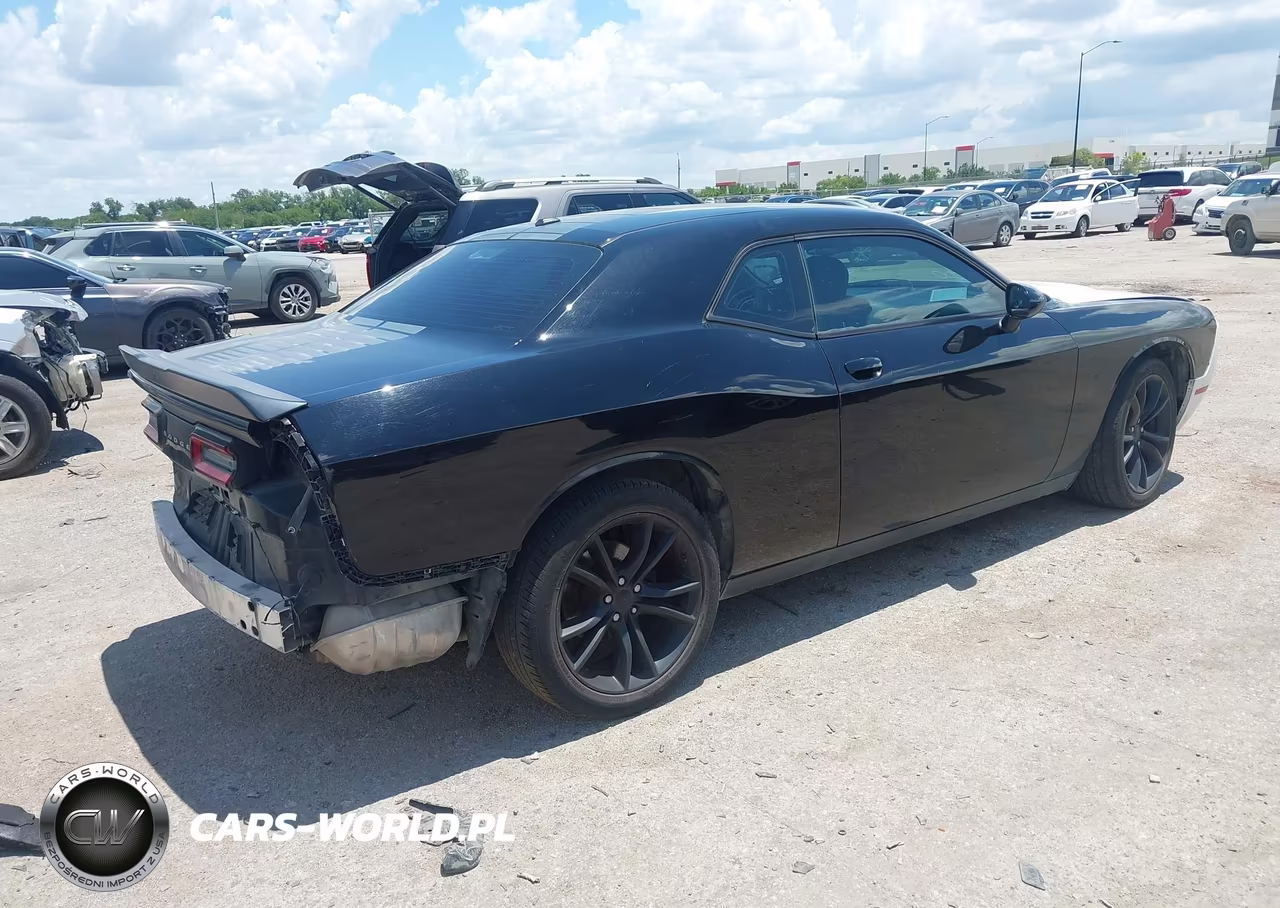 2016 Dodge Challenger Sxt VIN:2C3CDZAG6GH279918 - 4