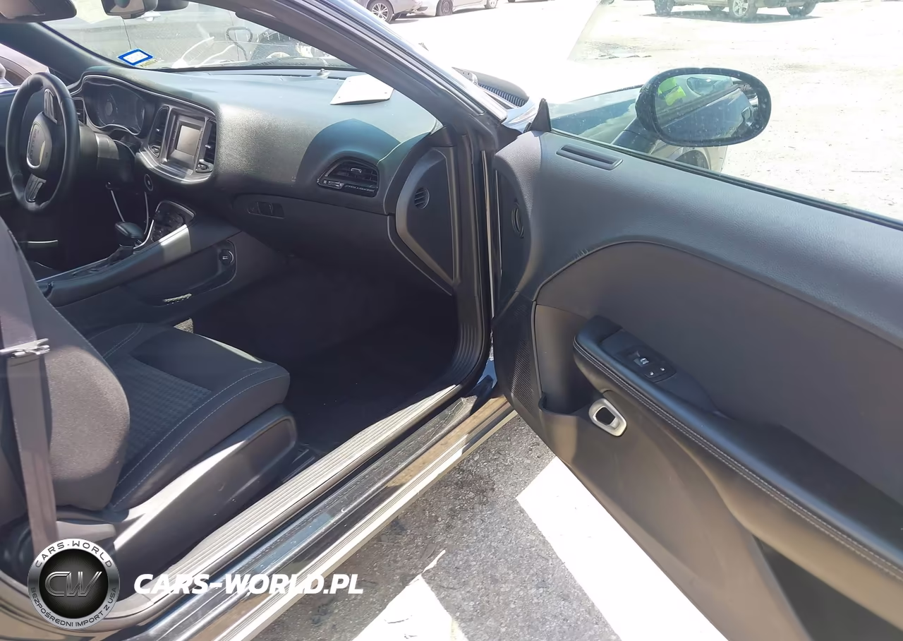 2016 Dodge Challenger Sxt VIN:2C3CDZAG6GH279918 - 5