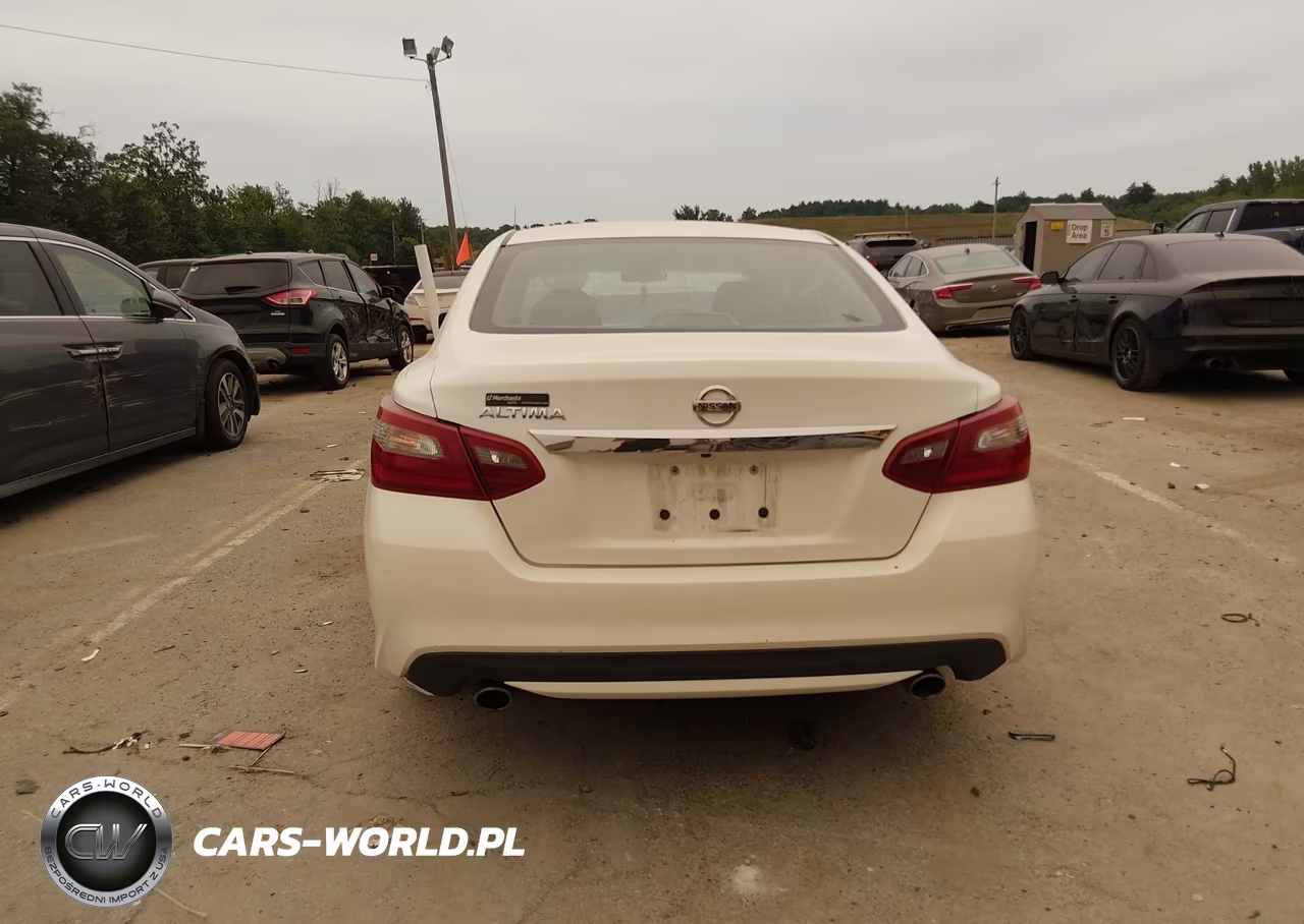 2018 Nissan Altima 2.5 S VIN:1N4AL3AP8JC184845 - 17