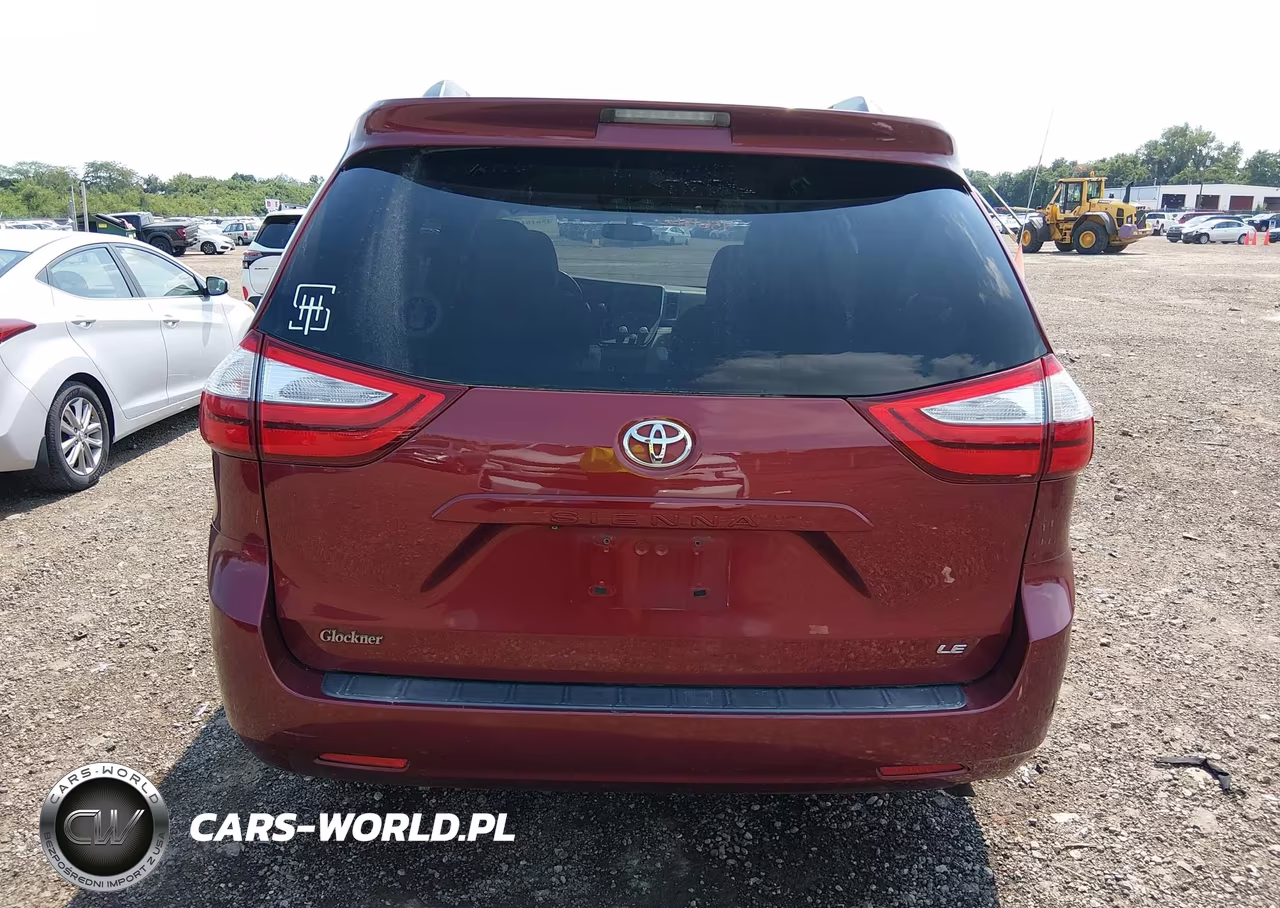 2015 Toyota Sienna Le 8 Passenger VIN:5TDKK3DC2FS556695 - 16