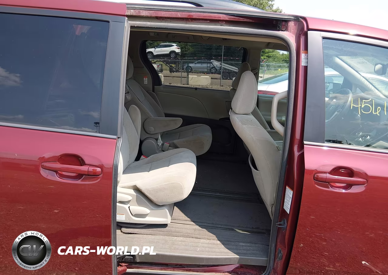 2015 Toyota Sienna Le 8 Passenger VIN:5TDKK3DC2FS556695 - 8