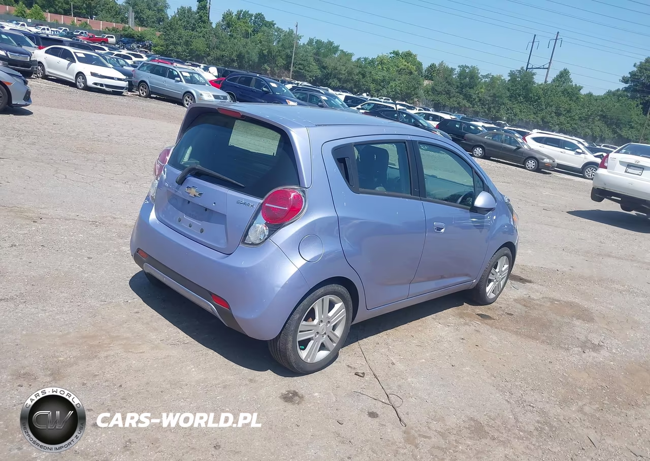 2015 Chevrolet Spark Ls Cvt VIN:KL8CB6S91FC737262 - 4