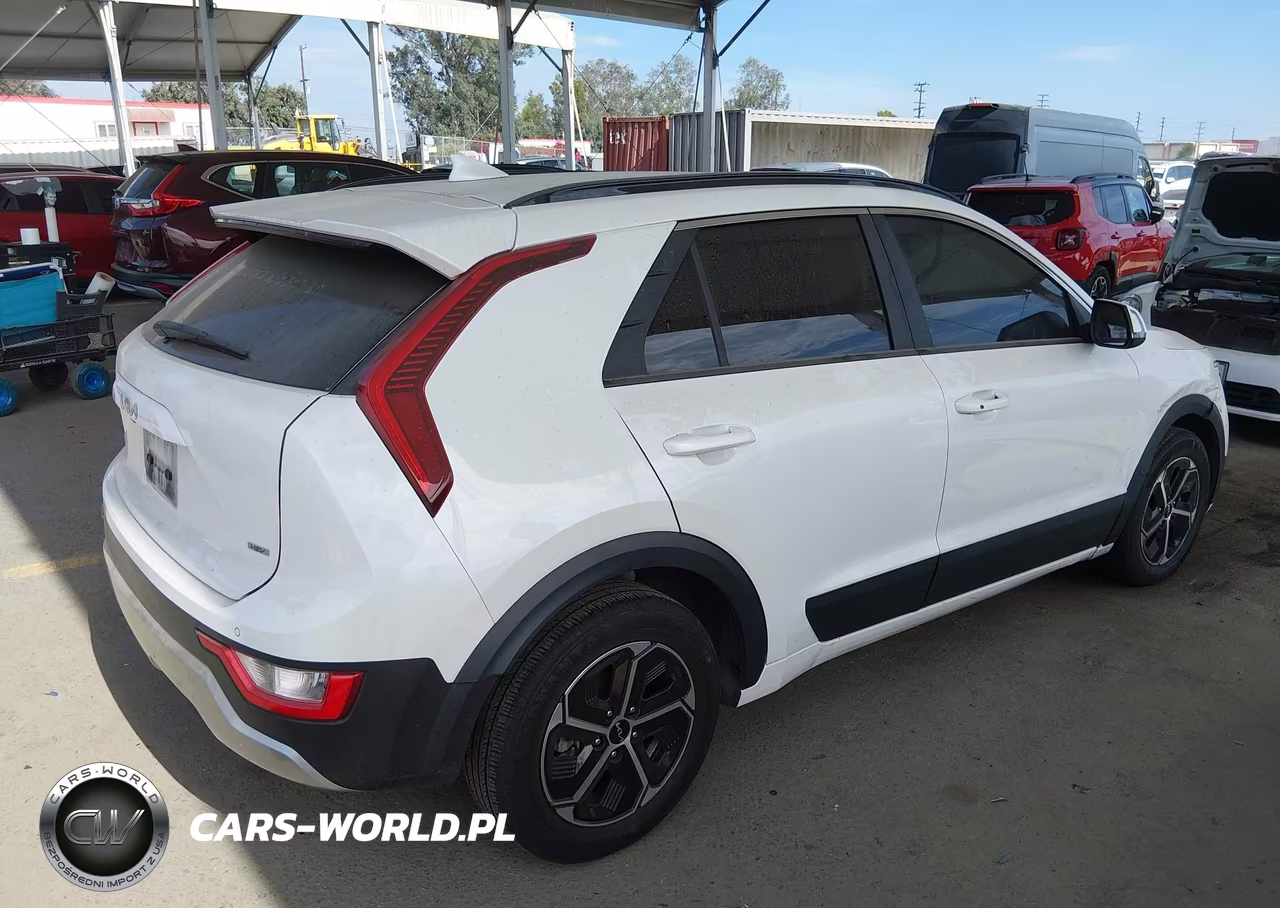 2024 Kia Niro Ex VIN:KNDCR3LE4R5136871 - 4