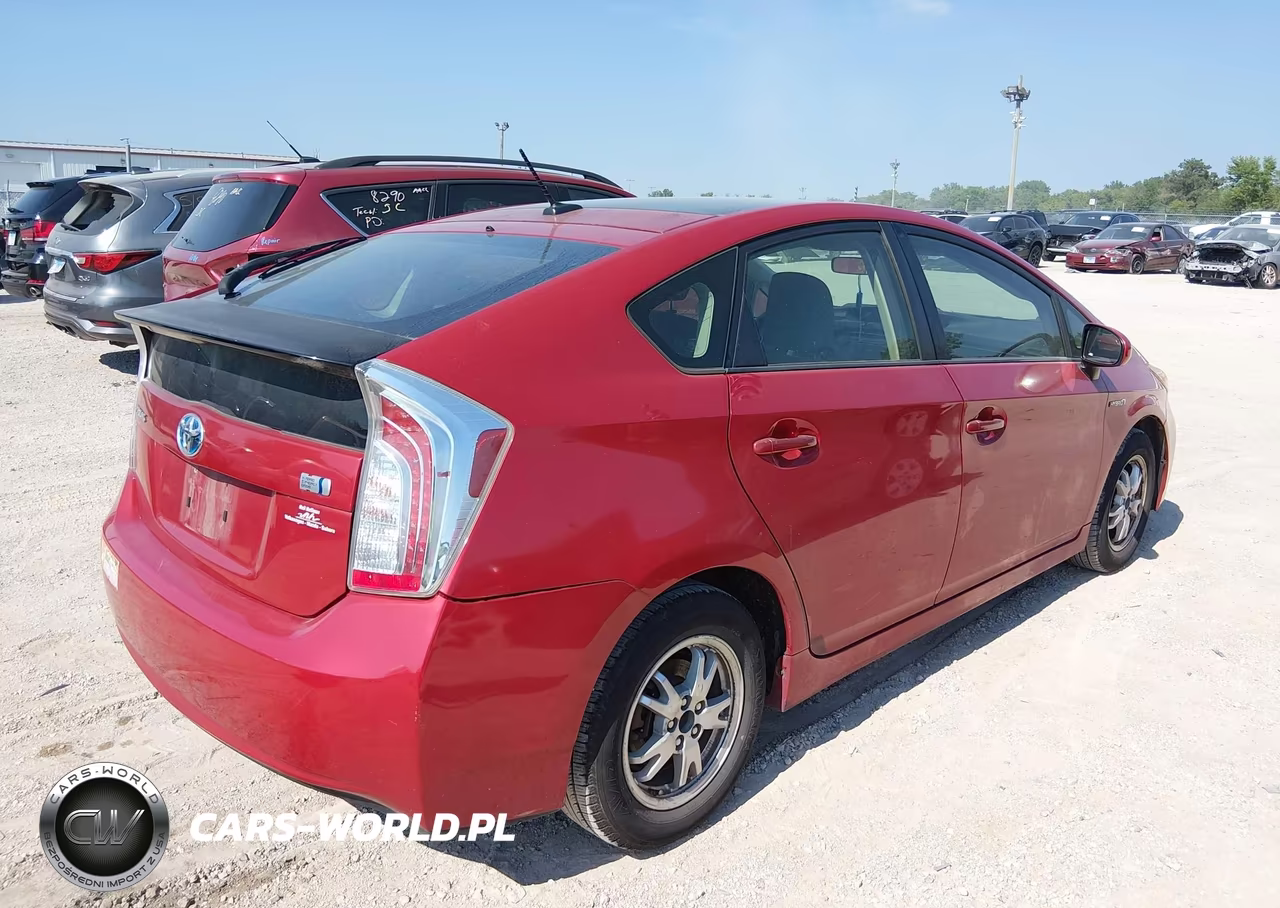 2012 Toyota Prius Three VIN:JTDKN3DU5C5485445 - 4