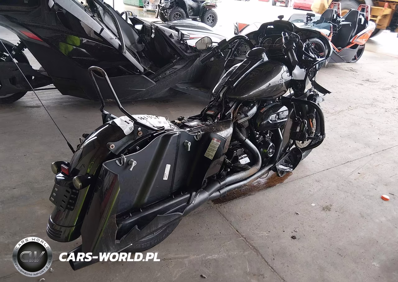2020 Harley-Davidson Fltrxs VIN:1HD1KTP16LB601922 - 4