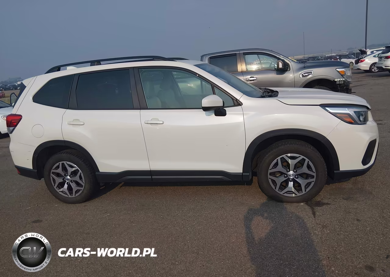 2021 Subaru Forester Premium VIN:JF2SKAJC5MH586589 - 14
