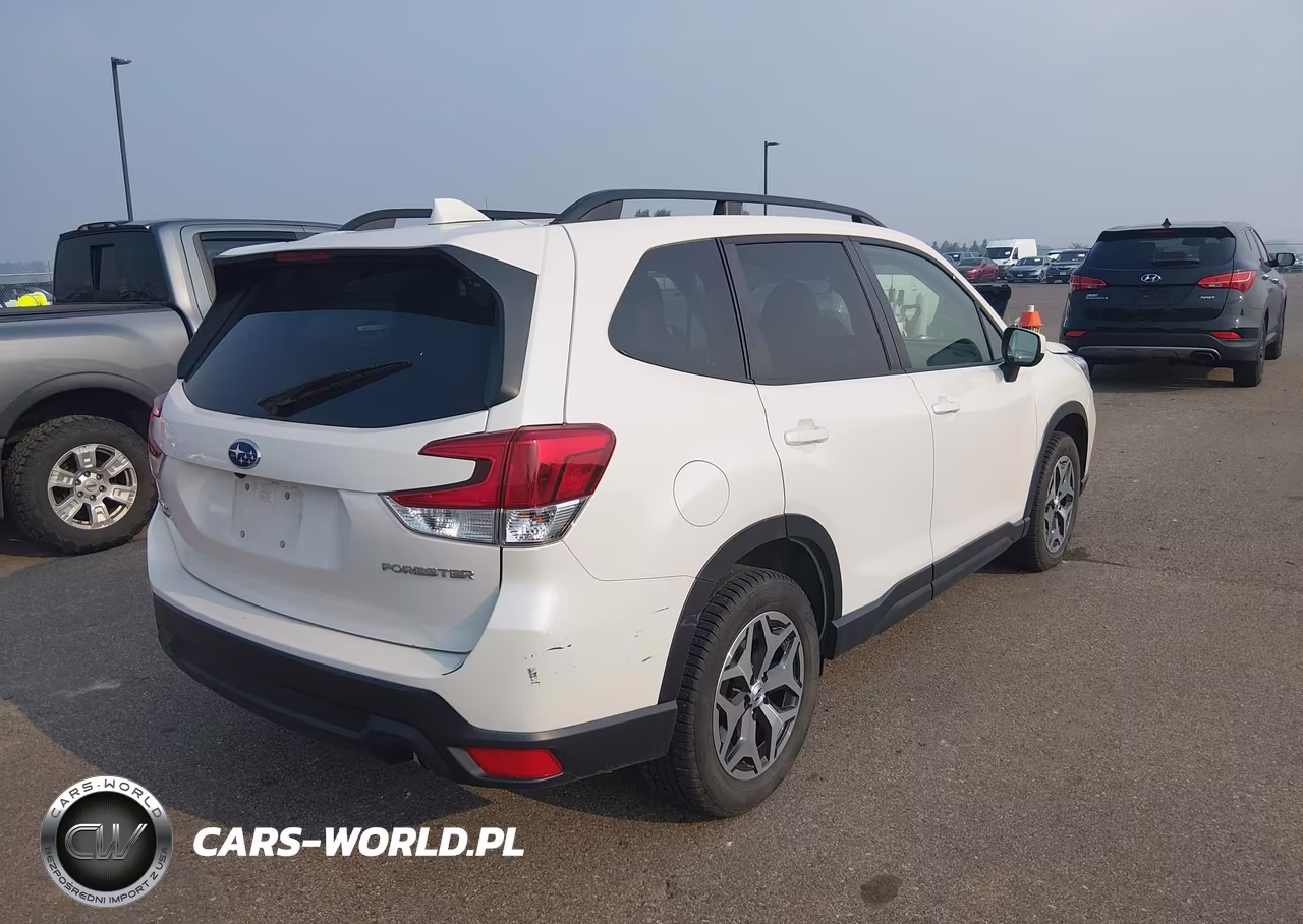 2021 Subaru Forester Premium VIN:JF2SKAJC5MH586589 - 4
