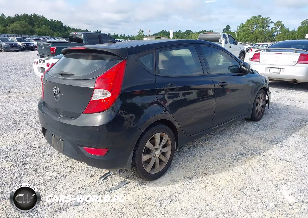 2013 Hyundai Accent Se VIN:KMHCU5AE3DU077478 - 4