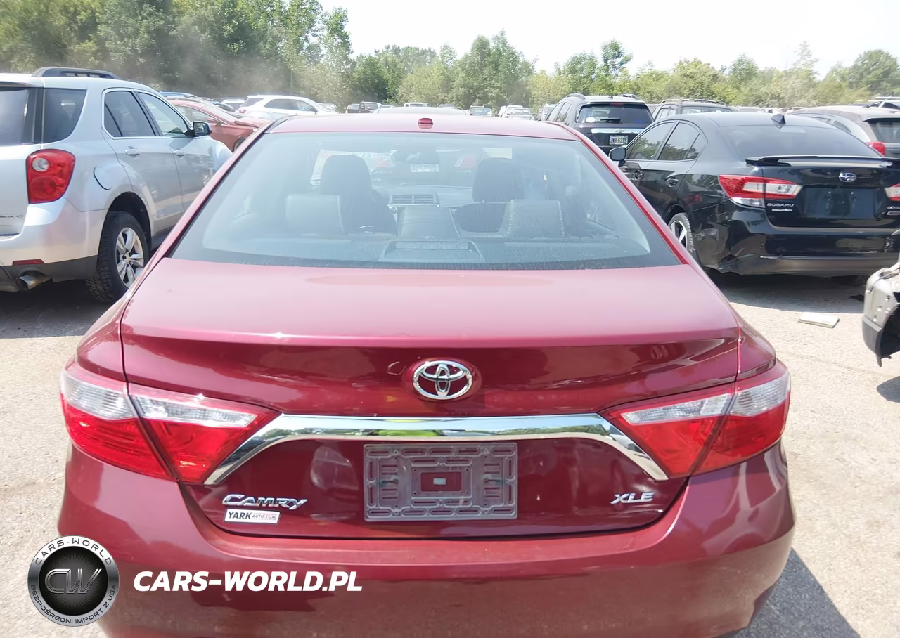 2016 Toyota Camry Xle VIN:4T1BF1FK7GU612474 - 16