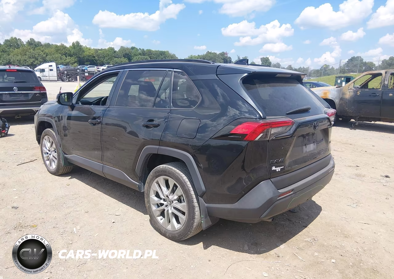 2024 Toyota Rav4 Xle Premium VIN:2T3C1RFV2RC274828 - 3