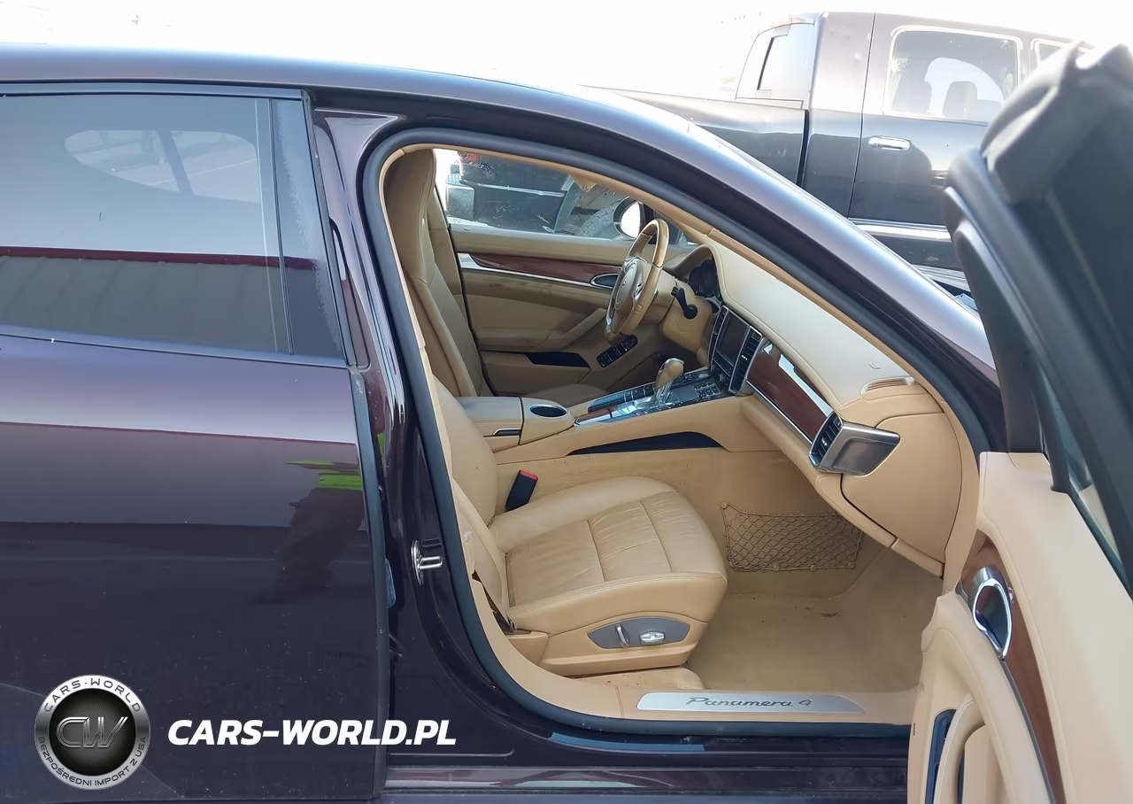 2011 Porsche Panamera 4 VIN:WP0AA2A71BL011129 - 5
