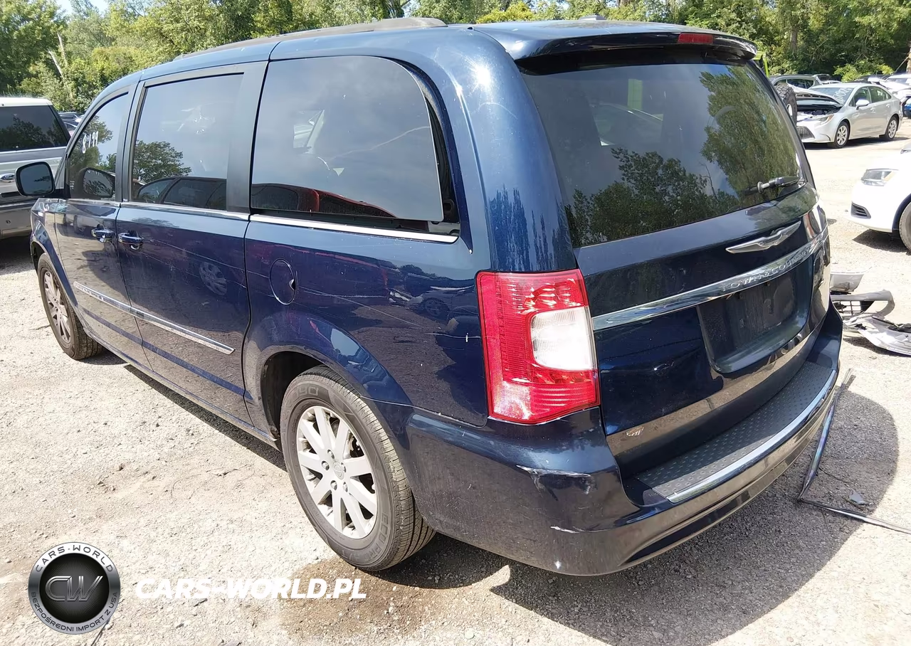 2014 Chrysler Town & Country Touring VIN:2C4RC1BGXER112316 - 3