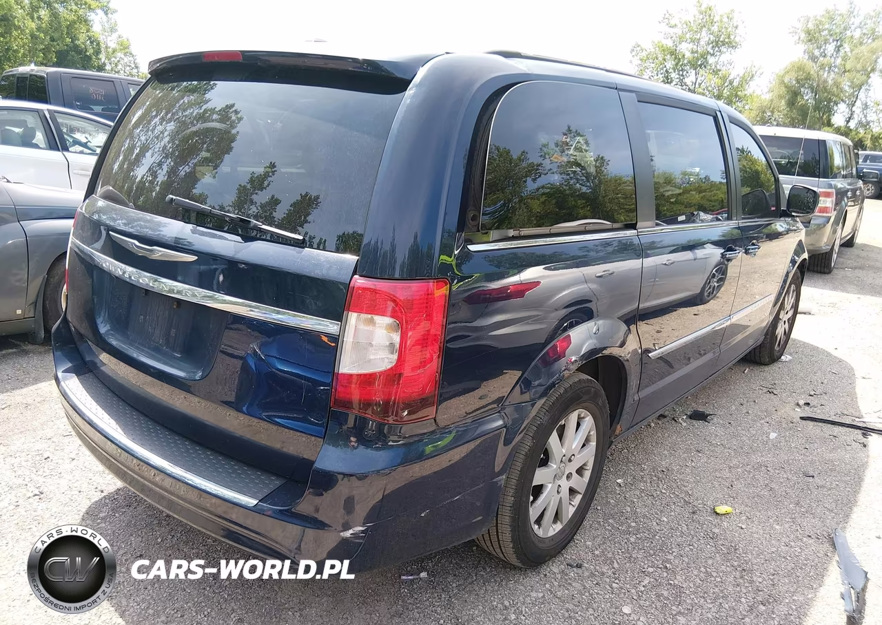 2014 Chrysler Town & Country Touring VIN:2C4RC1BGXER112316 - 4
