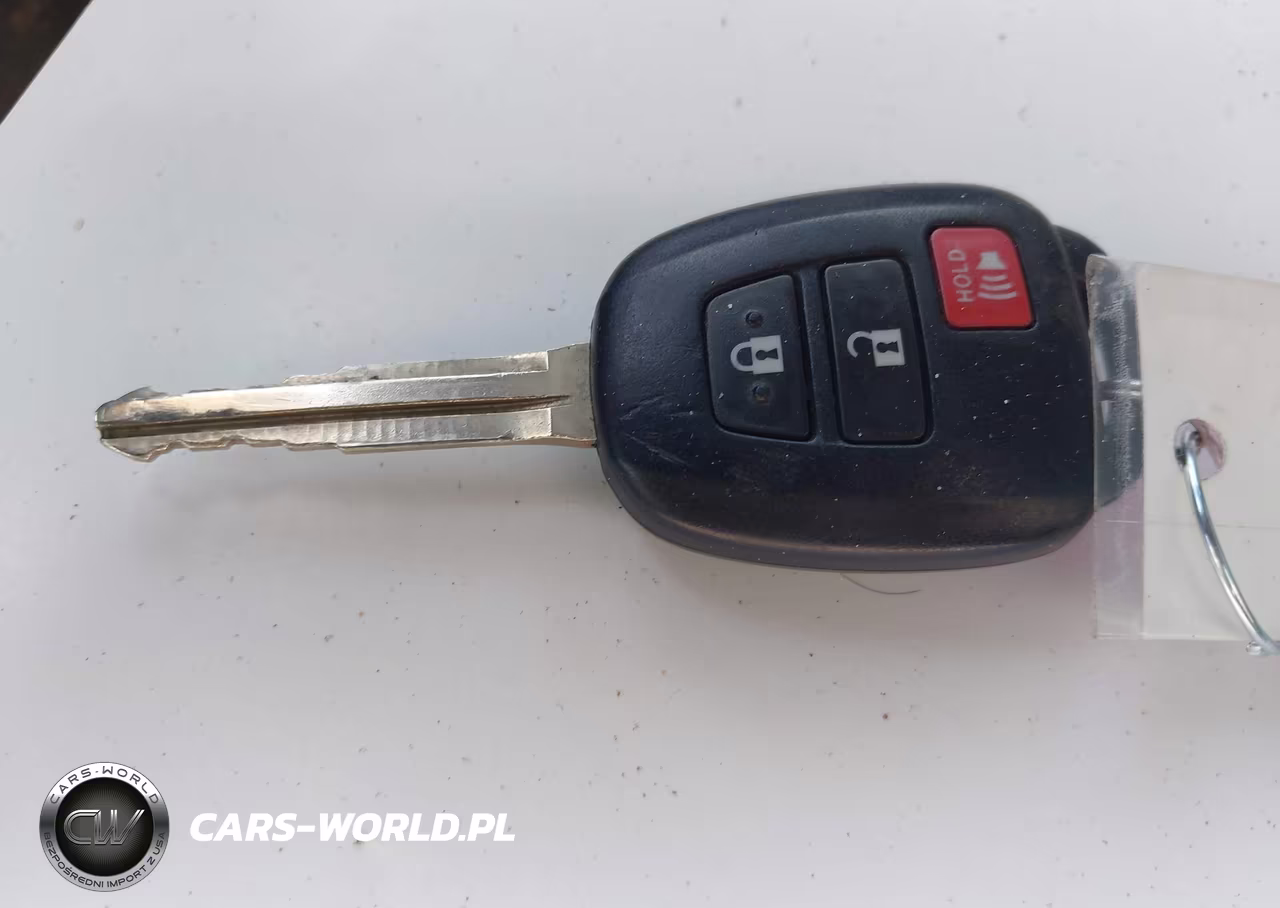 2015 Toyota Prius C One VIN:JTDKDTB33F1586766 - 11