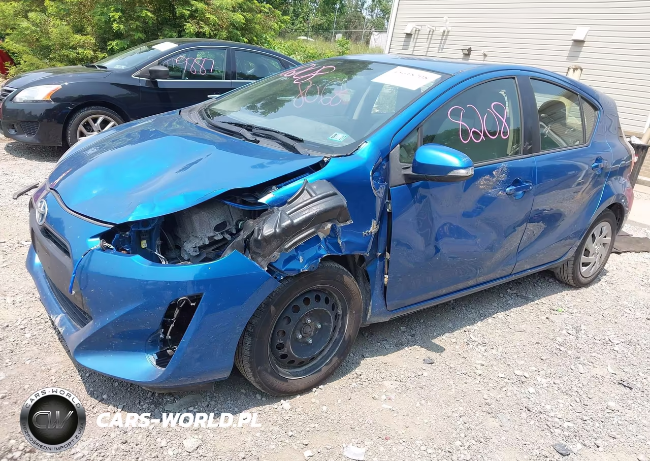 2015 Toyota Prius C One VIN:JTDKDTB33F1586766 - 2