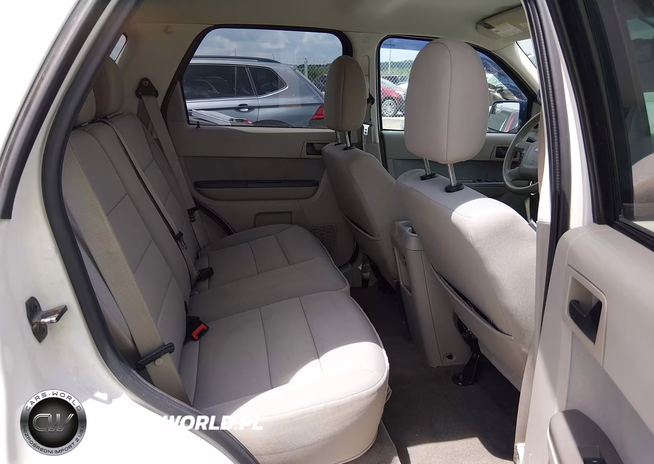 2011 Ford Escape Xlt VIN:1FMCU0D74BKA92659 - 8
