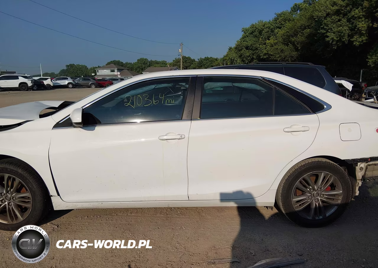 2015 Toyota Camry Se VIN:4T1BF1FK2FU005767 - 14